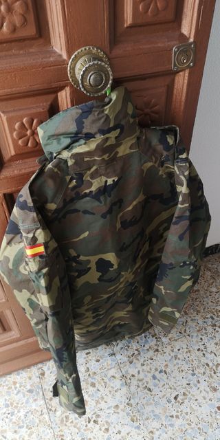 Chaquetón militar camuflaje