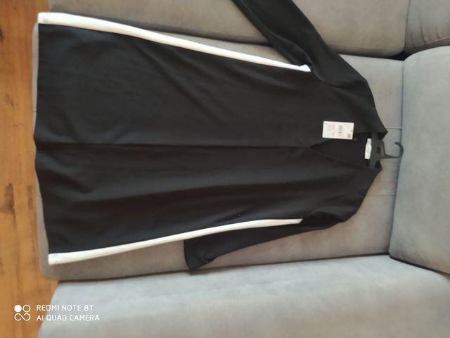 Vestido negro de Mango