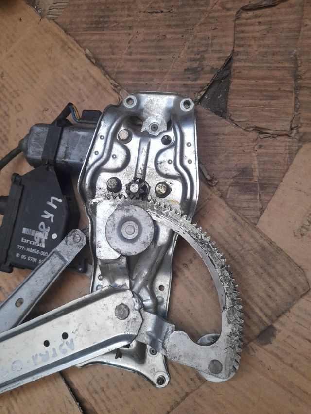 Elevalunas Delantero Izquierdo Opel Astra F / G