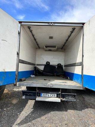 despiece nissan cabstar con caja frigorifica
