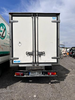 despiece nissan cabstar con caja frigorifica