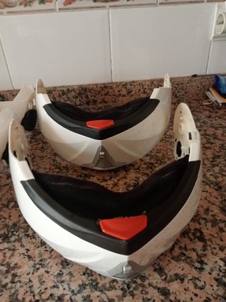 4. PROTECTORES DE CASCO TRIAL