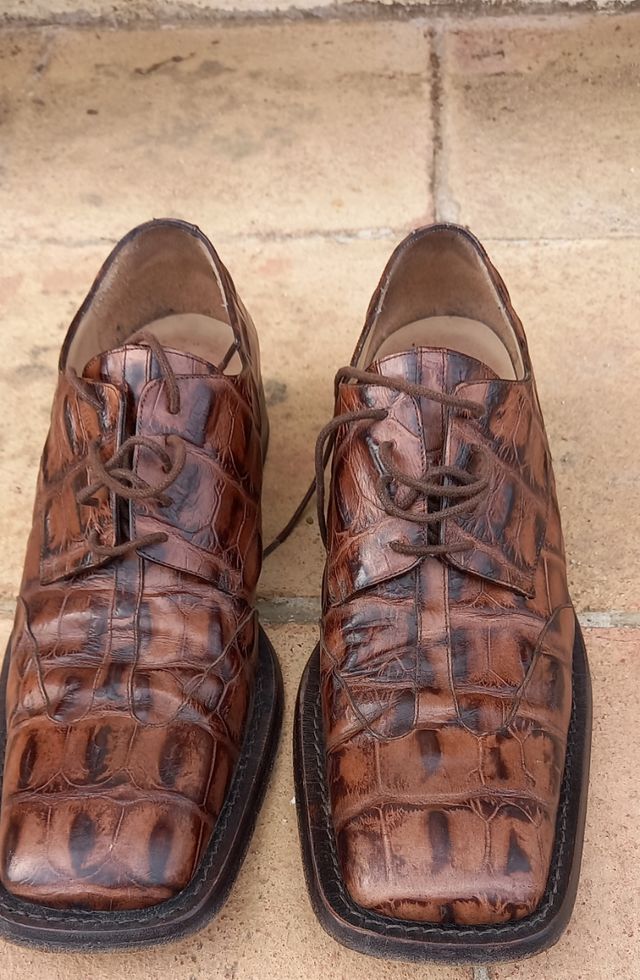 muxart zapato de piel, talla 43.