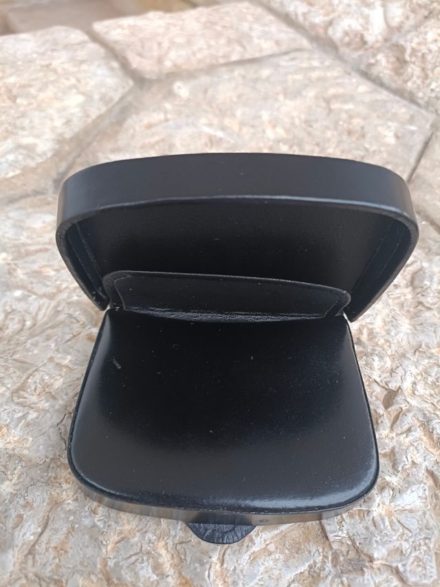 Monedero Negro Caballero