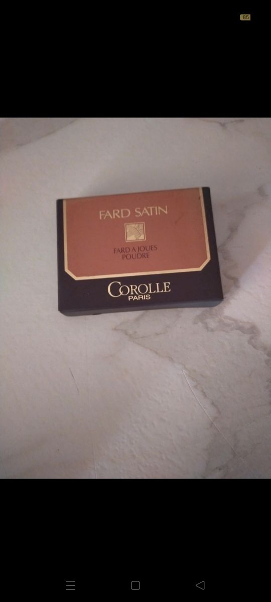 phard satin di corolle Paris