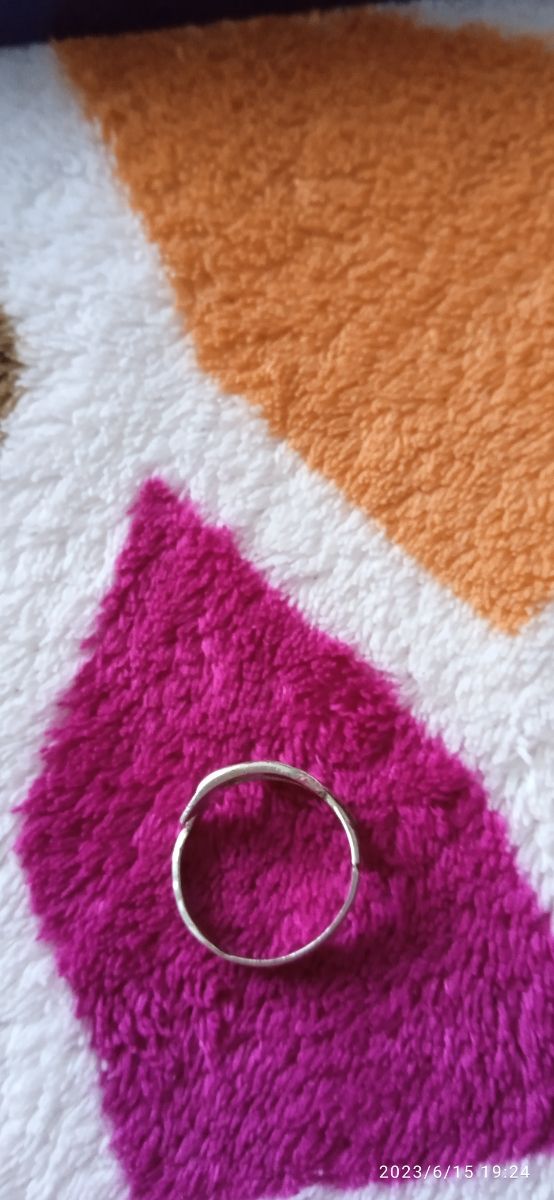 Anillo de plata. 