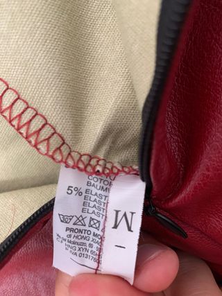 Falda pantalón de Zara.