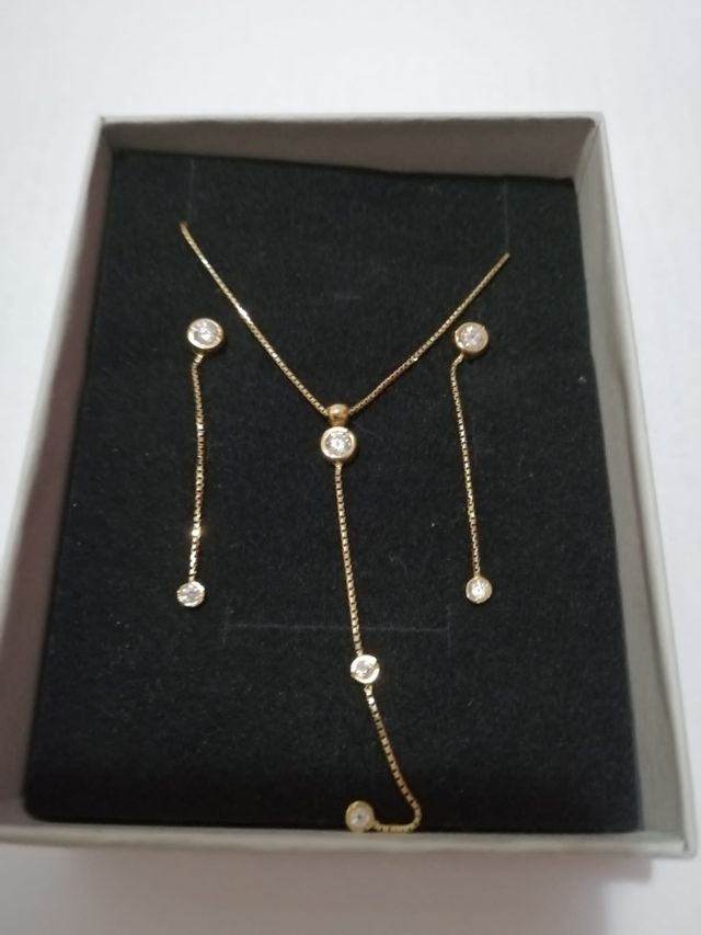 cadena y pendientes oro 18k / 750 nueva a estrenar