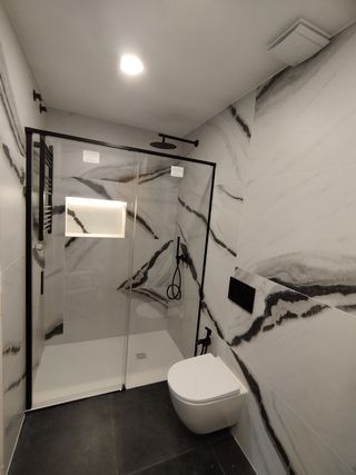 instalador de mamparas de baño, ducha y bañera 