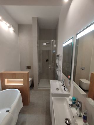 instalador de mamparas de baño, ducha y bañera 