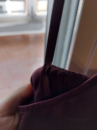 Vestido de fiesta morado con lentejuelas