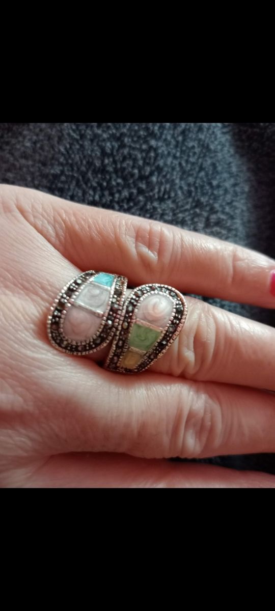 ANILLO DE ACERO INOXIDABLE HIPOALERGÉNICO