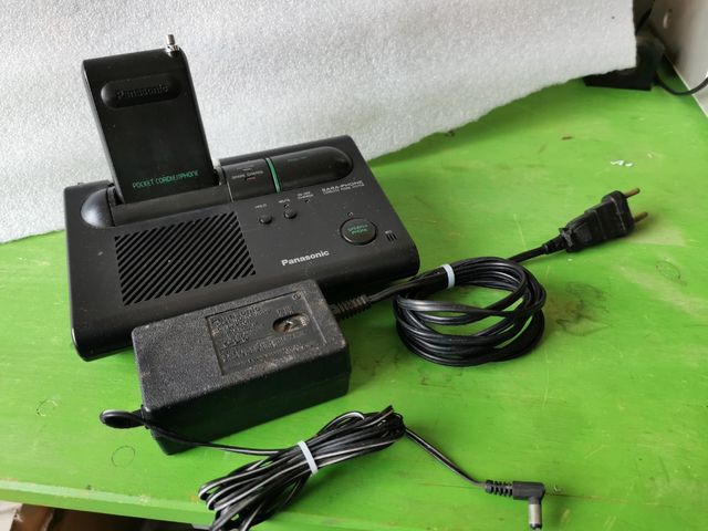 PANASONIC,telefono cordless completo da collezione