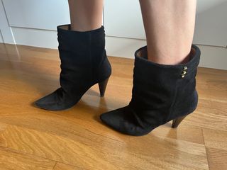 Botines ante negro. T37. Hoss Intropia.