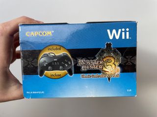 Wii Monster Hunter Tri Classic Controller Pack