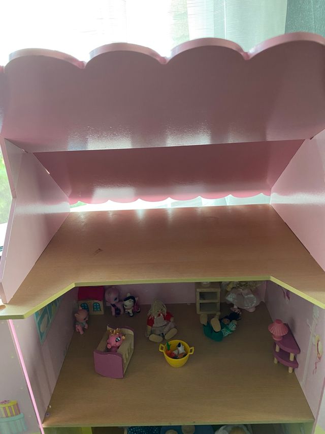 Casa muñecas madera