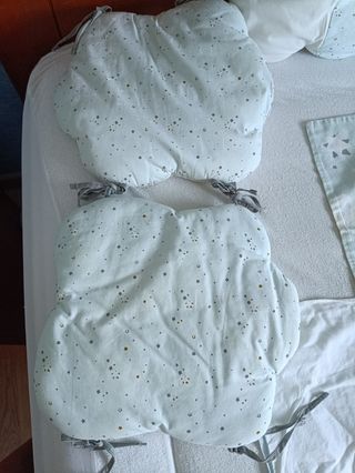 Chichonera, colcha y sabana bajera  de cuna