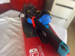 Nintendo shwitch  con auriculares y mando extra