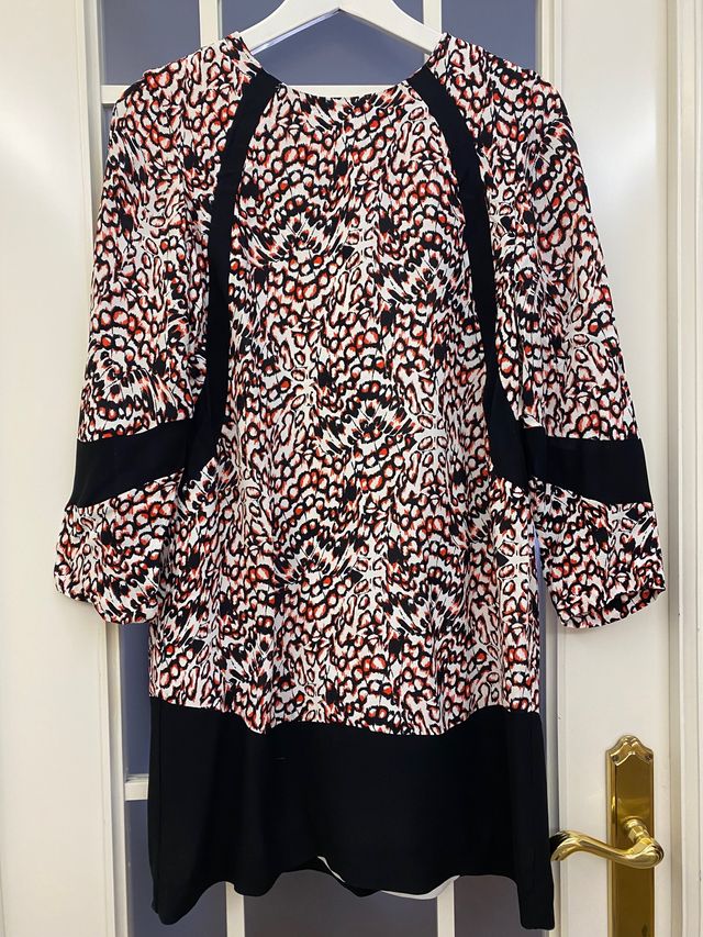 Vestido animal print French Connection