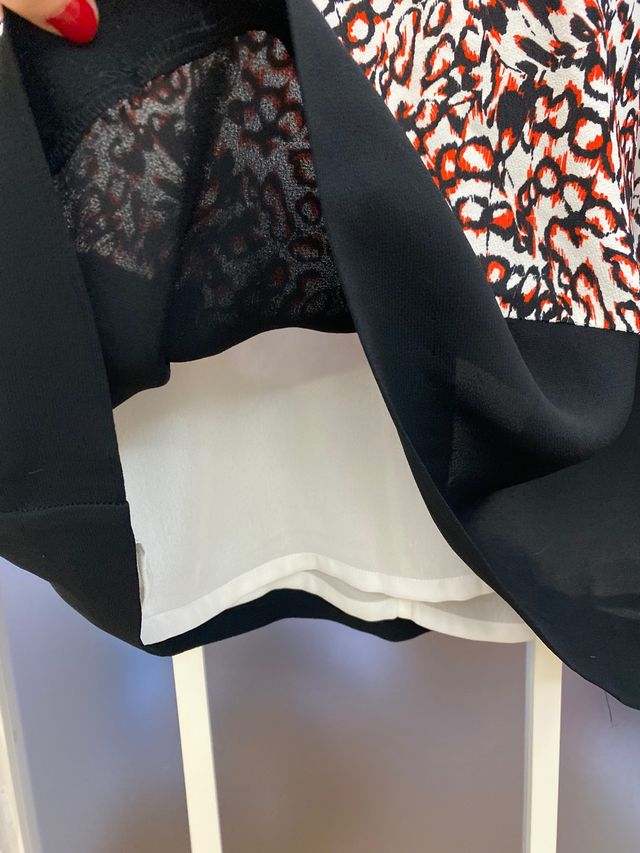 Vestido animal print French Connection