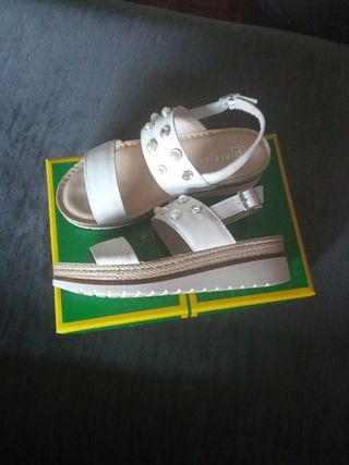 SANDALIAS a EXTRENAR PITILLOS