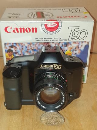 Canon T90 con objetivo FD 50mm f1,4