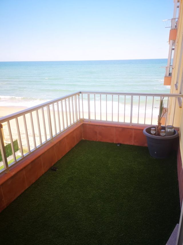 Apartamento playa en alquiler