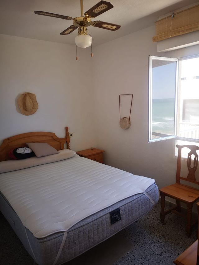 Apartamento playa en alquiler