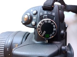 Nikon D3100, 2 objetivos, filtros, bolsa