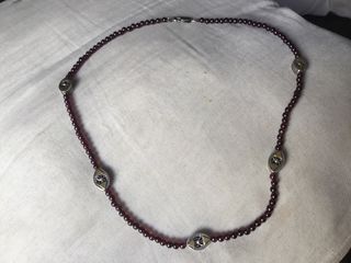 Collar de granates y plata