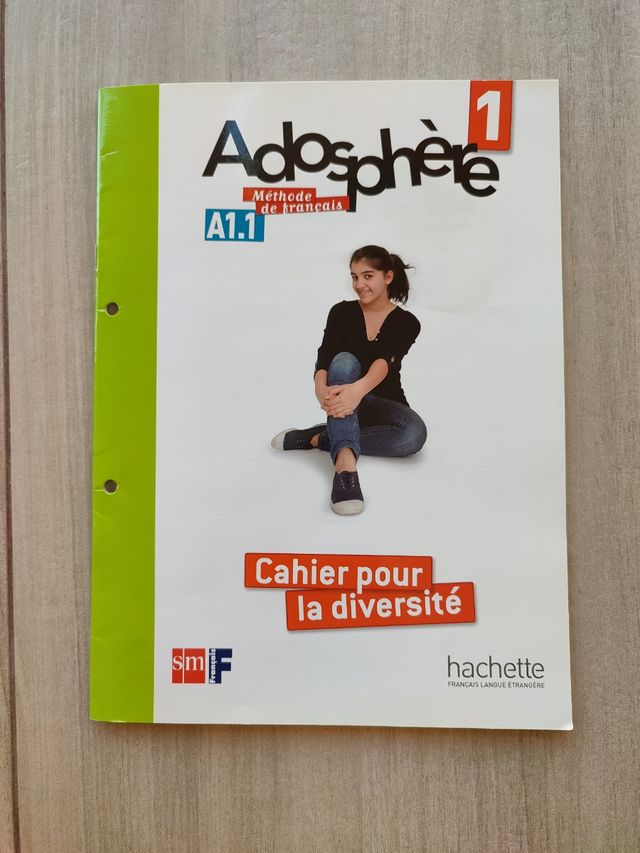 Libro de francés ADOSPHÈRE A1.1