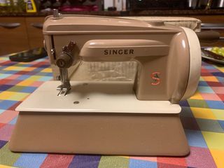 Maquina de coser Singer 40k, años '60