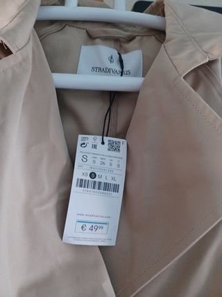 Gabardina Stradivarius talla S