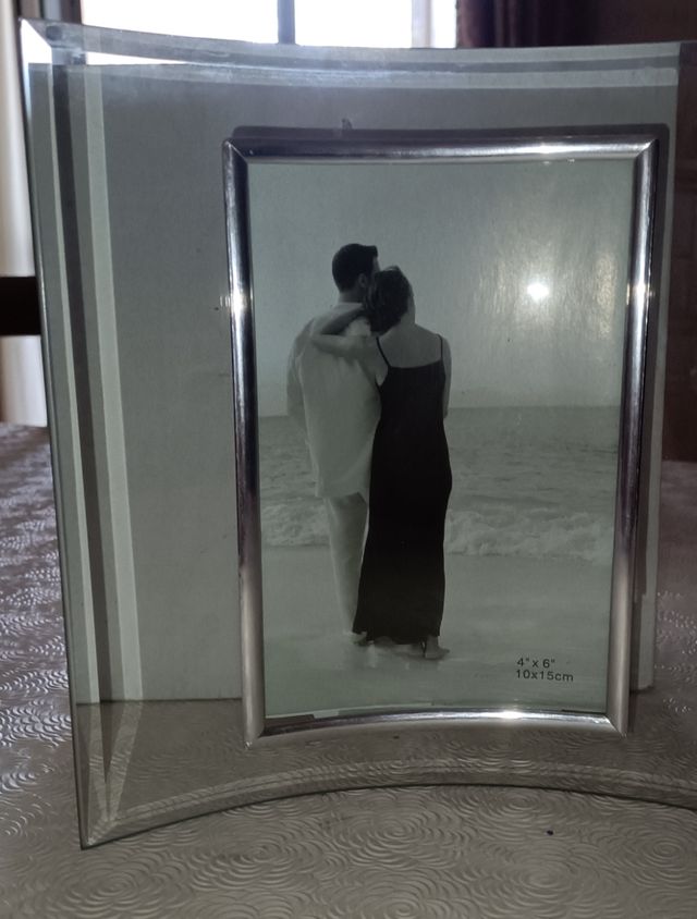 Portafoto in vetro e acciaio