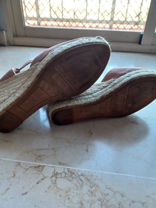 Sandalias cuña Uterqüe talla 36