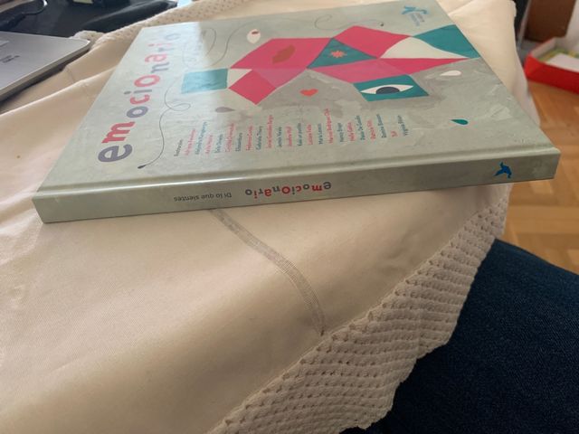 Emocionario. Di lo que sientes. Palabras aladas