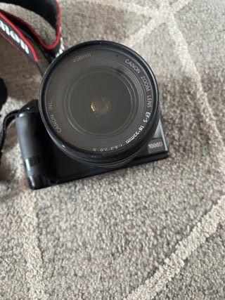 CAMARA REFLEX EOS 1000D