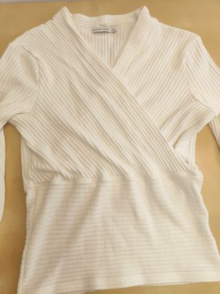 Top Bershka manga larga