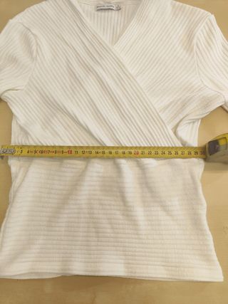 Top Bershka manga larga