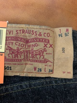 Levis 501 - W26/L34