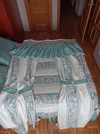 Edredón cama de 135cm tonos beige, verde y marrón.