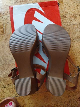Zapatos tacón sin estrenar