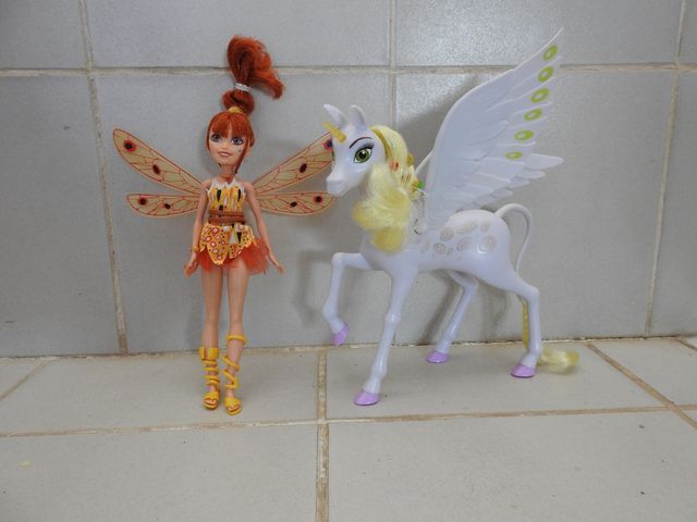 Hada y unicornio