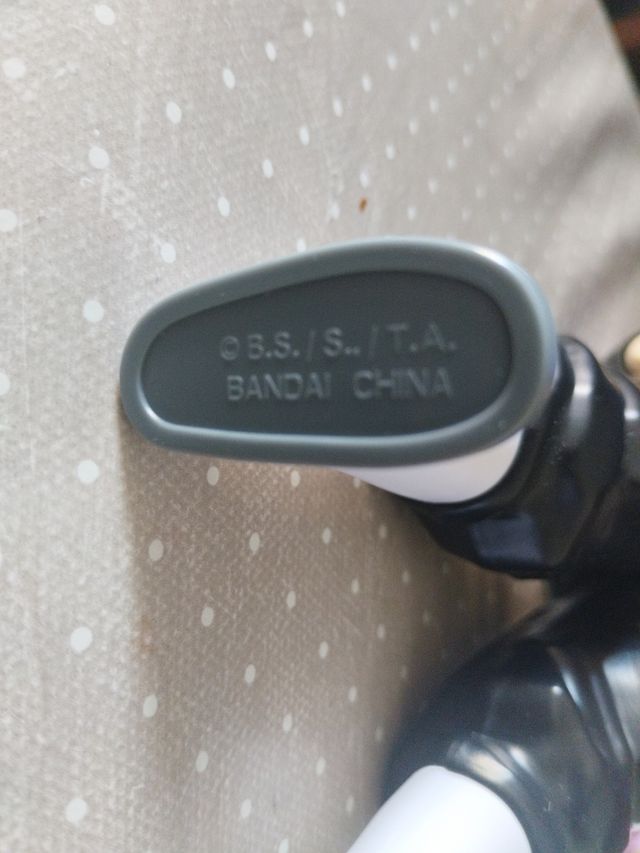 muñeco goku black en buen estado