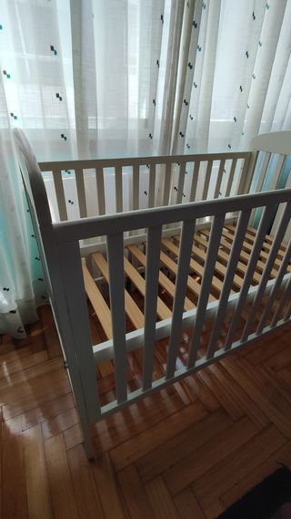 Cuna de madera 
