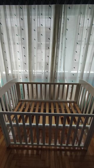 Cuna de madera 