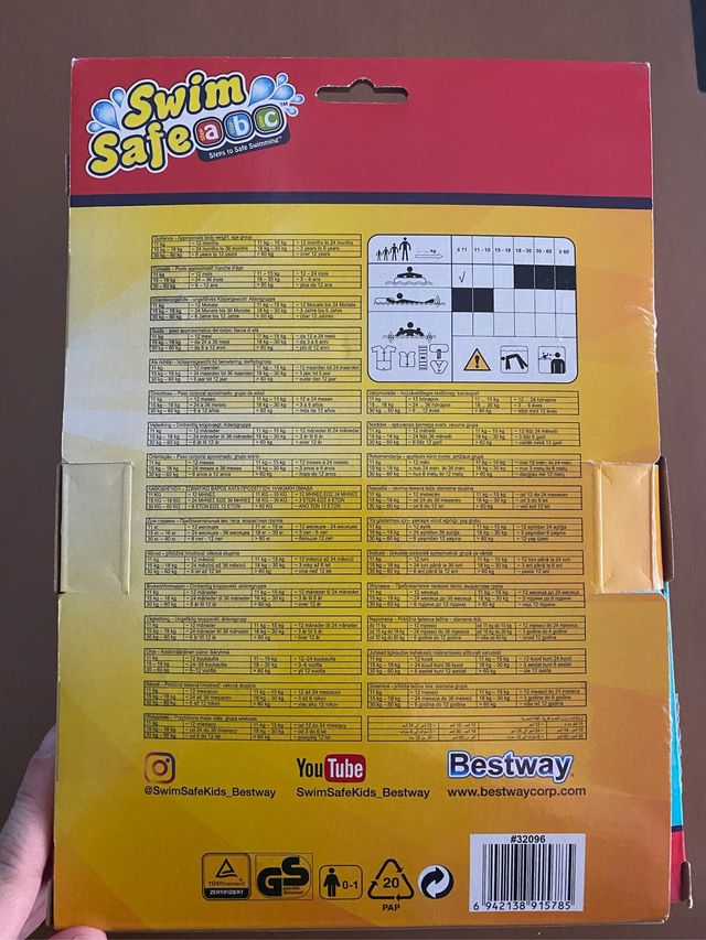 Flotador bebe 0-1 años. Mínimo uso.