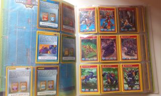 Album Invizimals Batalla de Cazadores Panini 2016