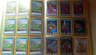 Album Invizimals Batalla de Cazadores Panini 2016