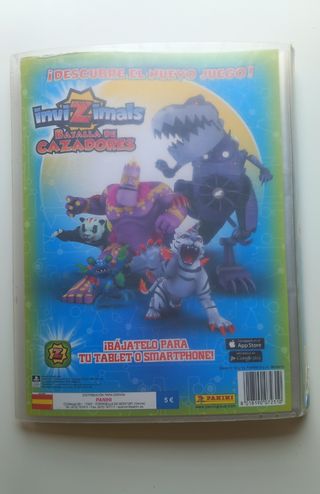 Album Invizimals Batalla de Cazadores Panini 2016